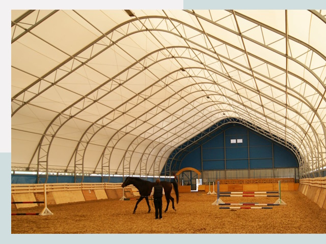 Строительство конных манежей в Качканаре