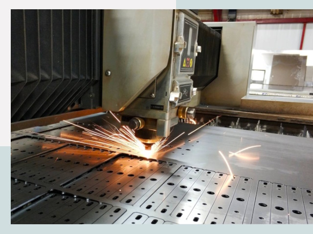 Лазерная резка металла в Качканаре от 615 руб.